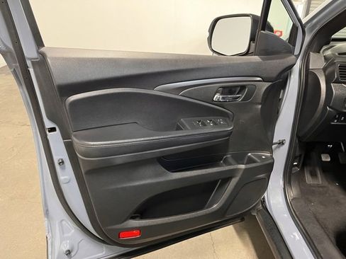 Used 2022 Honda Pilot Sport image 24