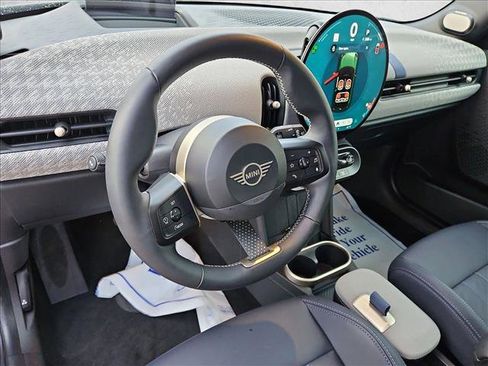 Certified 2025 MINI Cooper S image 10