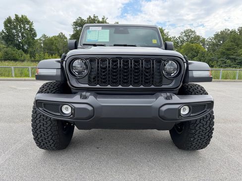 Used 2026 Jeep Wrangler Unlimited Sport AWD/4WD image 6
