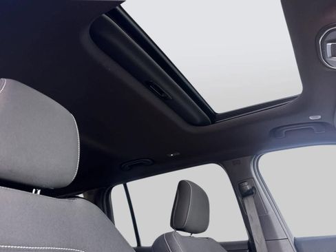 New 2026 Jeep Grand Cherokee L 4WD image 19