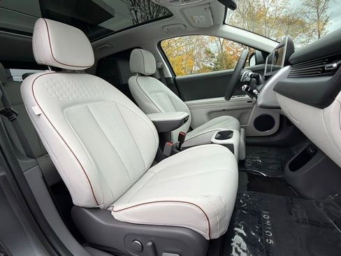Used 2023 Hyundai Ioniq 5 Limited image 18