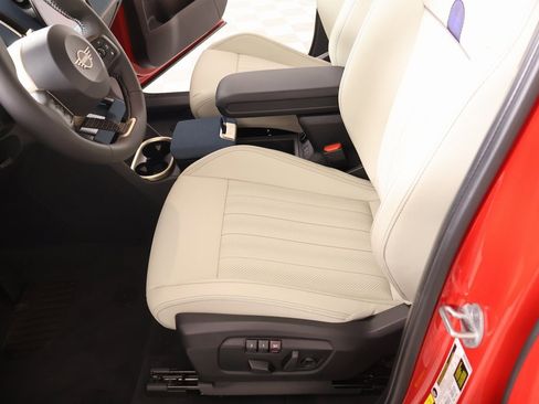 New 2025 MINI Cooper Countryman SE w/ Comfort Package Max image 12