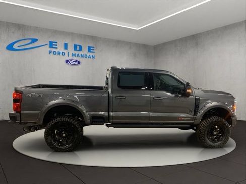 New 2026 Ford F250 Lariat w/ Black Appearance Package AWD/4WD image 3