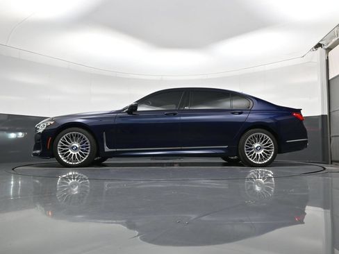 Used 2022 BMW ALPINA B7 xDrive AWD/4WD image 23