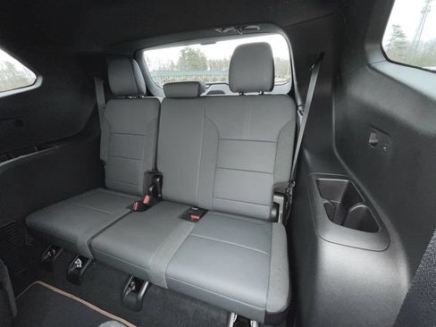 New 2026 GMC Acadia AT4 AWD/4WD image 31