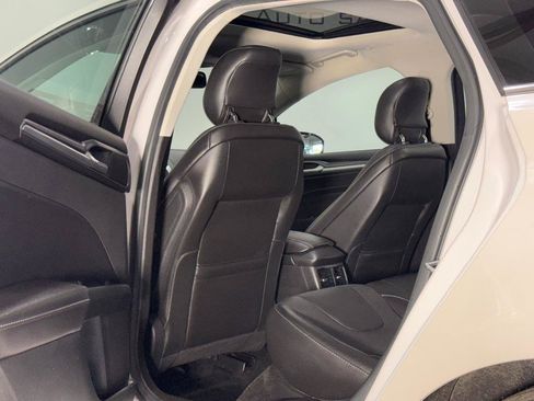 Used 2014 Ford Fusion Titanium FWD image 12