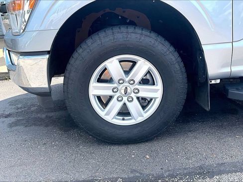 Used 2021 Ford F150 XLT AWD/4WD image 4