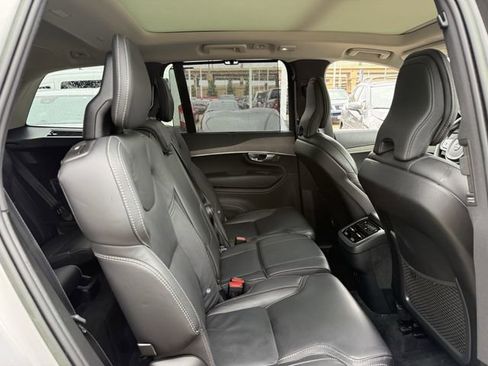 Used 2023 Volvo XC90 B6 Ultimate AWD/4WD image 32