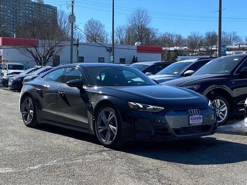 Used 2022 Audi e-tron GT Premium Plus image 1