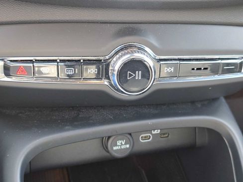 Certified 2023 Volvo XC40 Recharge Core w/ Protection Package Premier AWD/4WD image 29