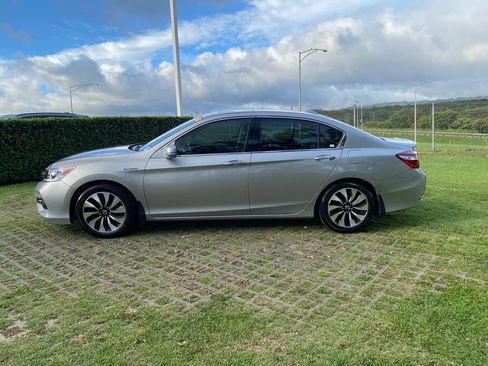 Used 2017 Honda Accord EX-L image 4