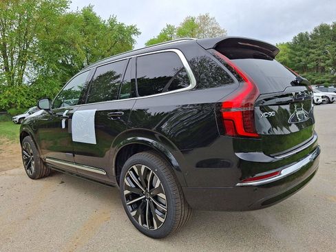 New 2026 Volvo XC90 T8 Ultra w/ Protection Package AWD/4WD image 3