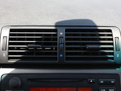 Used 2002 BMW M3 Coupe RWD image 31
