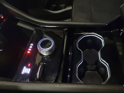 Used 2023 Jeep Grand Cherokee Limited image 26