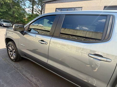 Used 2020 Chevrolet Silverado 1500 LT w/ Texas Edition AWD/4WD image 37