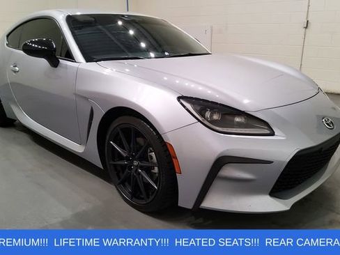 Used 2022 Toyota GR86 Premium RWD image 1