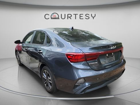 Certified 2024 Kia Forte LXS w/ LXS Technology Package FWD image 7