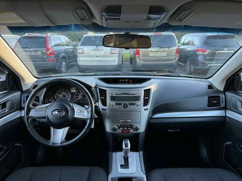Used 2010 Subaru Outback 2.5i Premium image 17
