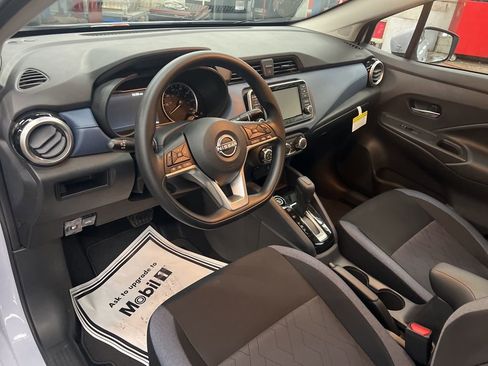 New 2025 Nissan Versa SV image 16