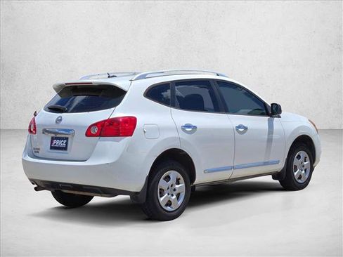 Used 2014 Nissan Rogue S w/ Convenience Package FWD image 5