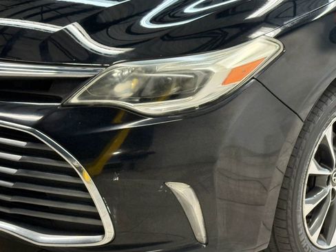Used 2018 Toyota Avalon XLE image 4