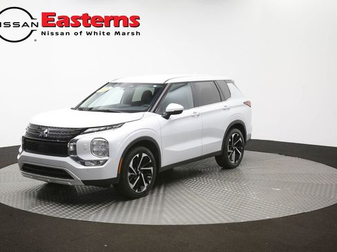 Used 2024 Mitsubishi Outlander AWD image 56