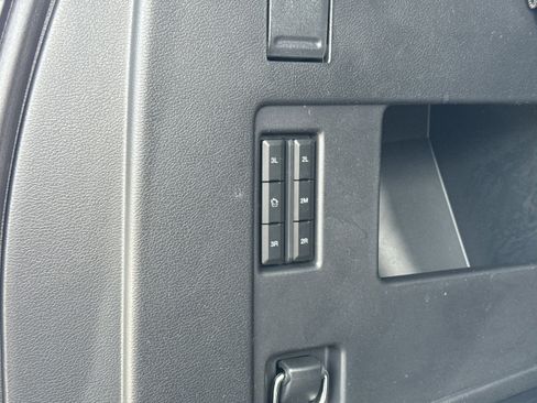 Used 2024 Ford Expedition Platinum image 34