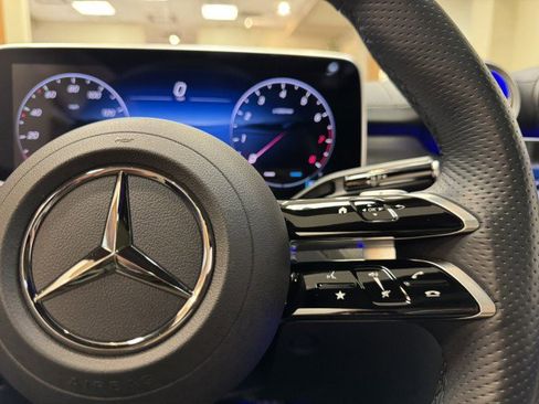 Certified 2025 Mercedes-Benz CLE 300 4MATIC Coupe image 20