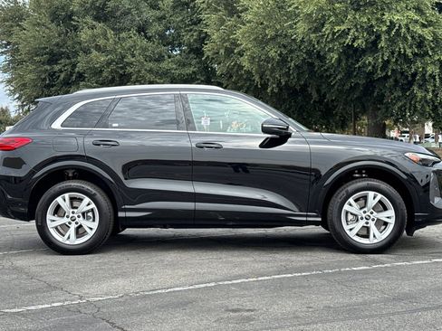 New 2025 Audi Q5 Premium image 3
