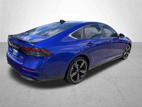 Used 2024 Honda Accord Sport image 8