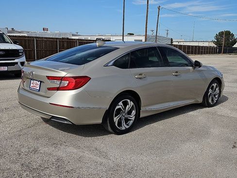 Used 2019 Honda Accord EX image 8