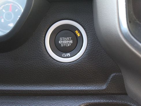 Used 2021 RAM 1500 Laramie image 31