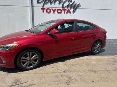 Used 2017 Hyundai Elantra SE w/ SE A/T Tech Package 03