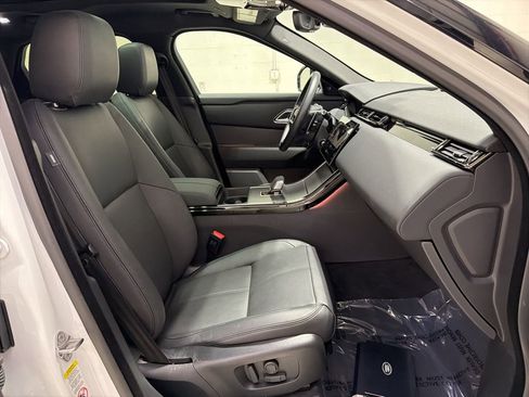 Used 2026 Land Rover Range Rover Velar S AWD/4WD image 33