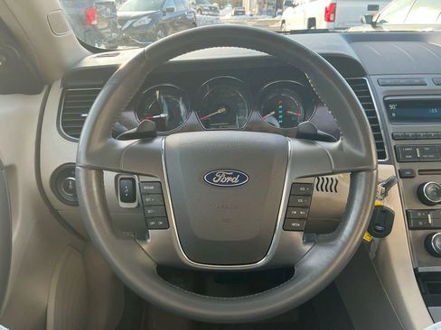 Used 2010 Ford Taurus SEL image 23