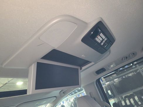Used 2016 Honda Odyssey Touring image 10