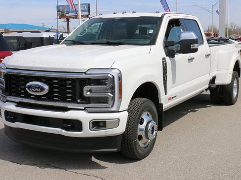 New 2026 Ford F350 Platinum w/ Platinum Plus Package image 2