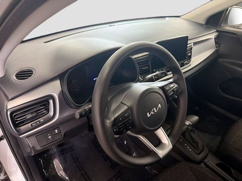 Used 2022 Kia Rio S FWD image 11