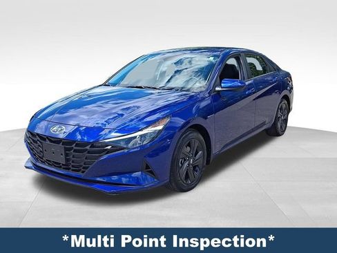 Used 2023 Hyundai Elantra SEL FWD image 4