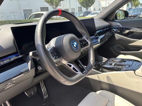 Used 2024 BMW i5 M60 w/ Premium Package AWD/4WD image 17