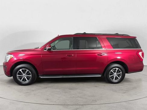 Used 2018 Ford Expedition Max XLT w/ Equipment Group 202A AWD/4WD image 8