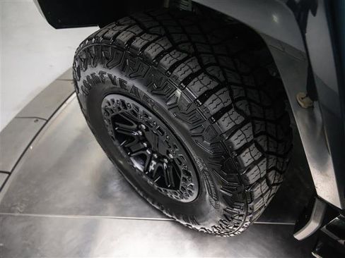 Used 2024 GMC Hummer EV 3X w/ Omega Edition image 10