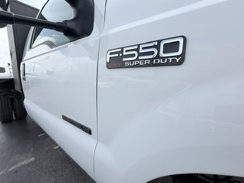 Used 2000 Ford F550 4x4 Regular Cab Super Duty image 17