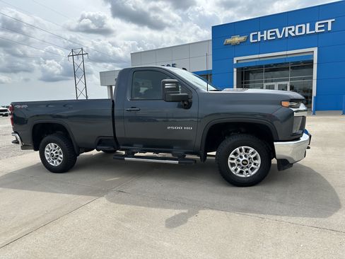 Certified 2020 Chevrolet Silverado 2500 LT w/ Convenience Package AWD/4WD image 2