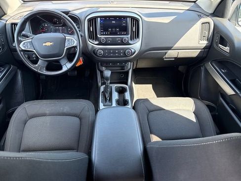 Used 2022 Chevrolet Colorado LT w/ LT Convenience Package AWD/4WD image 12