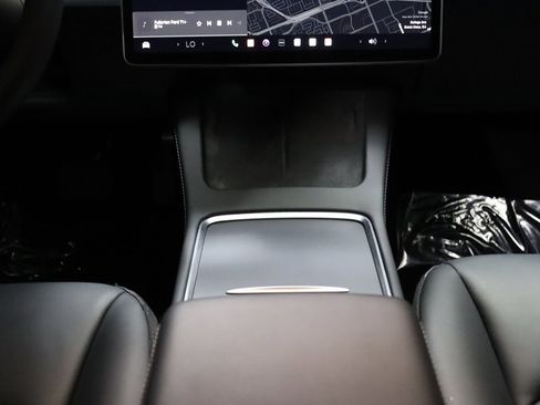 Used 2023 Tesla Model 3 Standard Range image 46