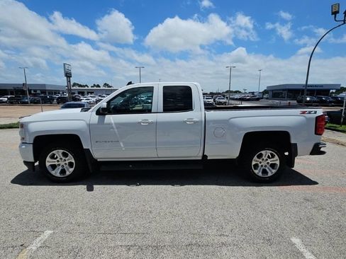 Used 2018 Chevrolet Silverado 1500 LT w/ All Star Edition AWD/4WD image 4