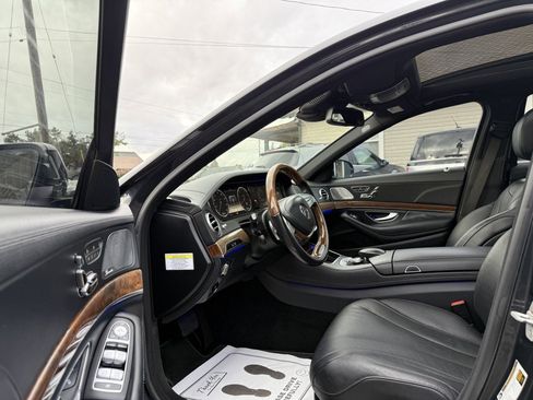 Used 2014 Mercedes-Benz S 550 Sedan image 14