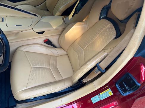 Used 2024 Chevrolet Corvette Stingray Premium Conv w/ Z51 Performance Package RWD image 17