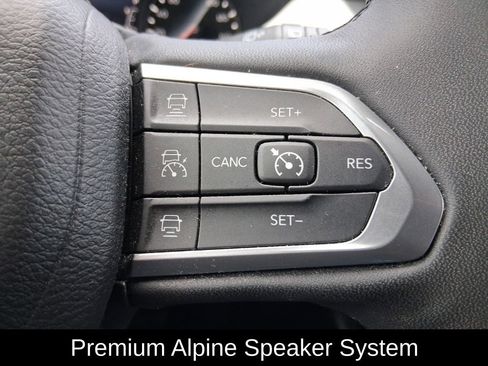 Used 2023 Jeep Compass Limited w/ Sun and Sound Group AWD/4WD image 20